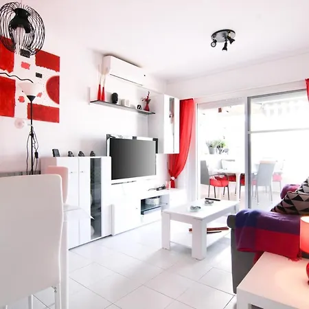 1st Line - Esmeralda *